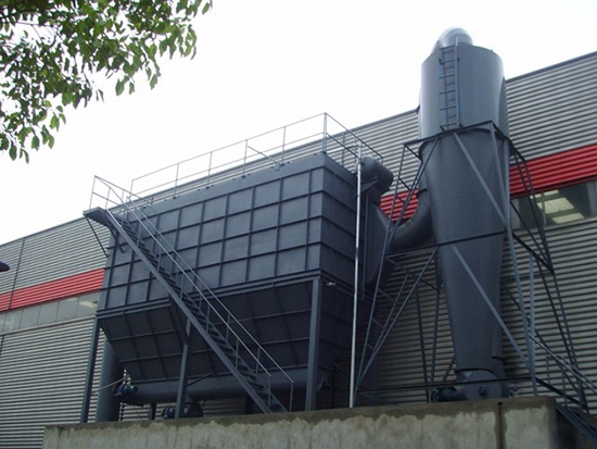 裝備制造業(yè)除塵器應用案例.jpg